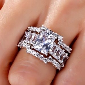 ⬇️3pc Wedding Ring Set 💍
